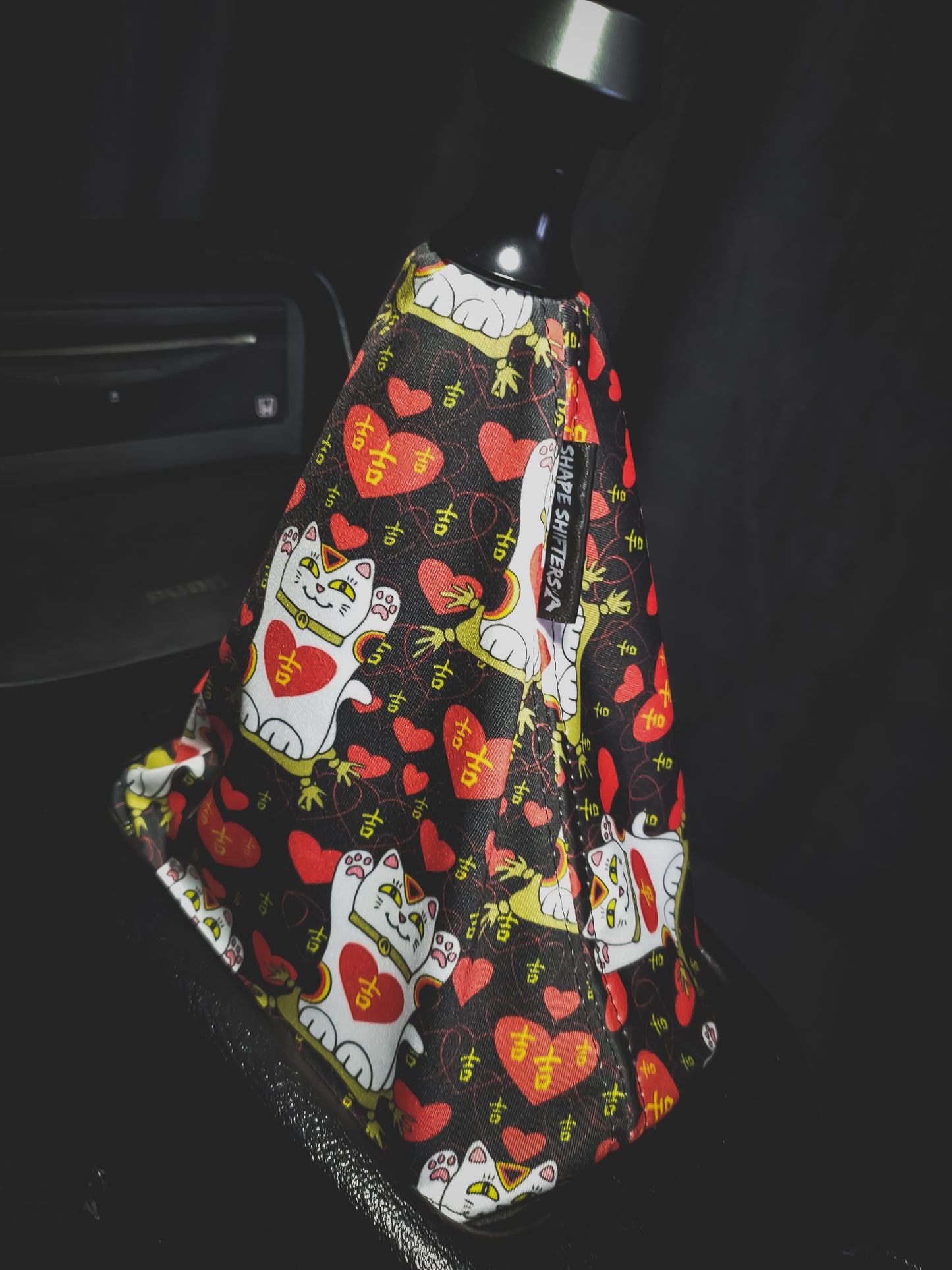 Maneki Neko Shift Boot